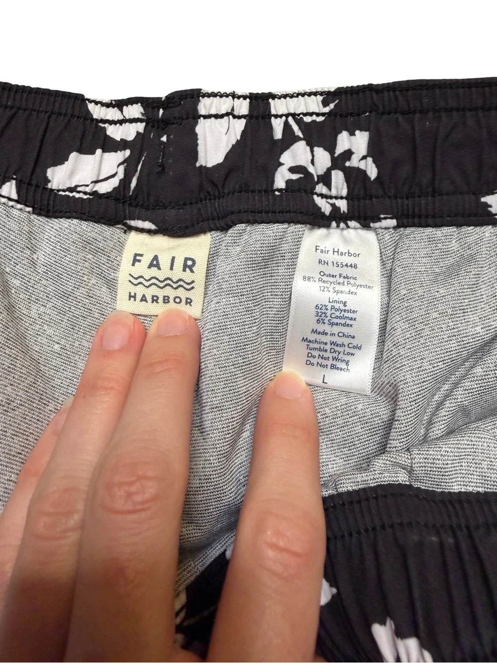 🌺 Fair Harbor Floral Swim Trunks Large 🌊